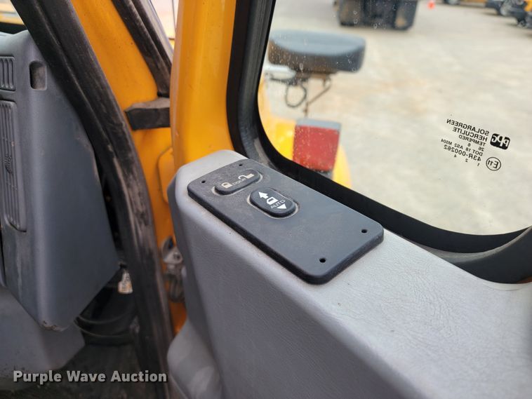 image for item JU9831 2007 International 7400  dump truck