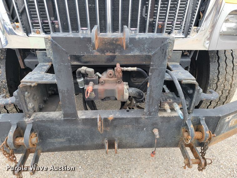 image for item JU9831 2007 International 7400  dump truck