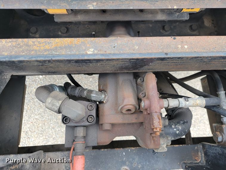 image for item JU9831 2007 International 7400  dump truck