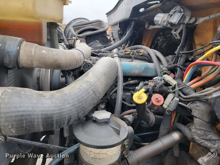 image for item JU9831 2007 International 7400  dump truck