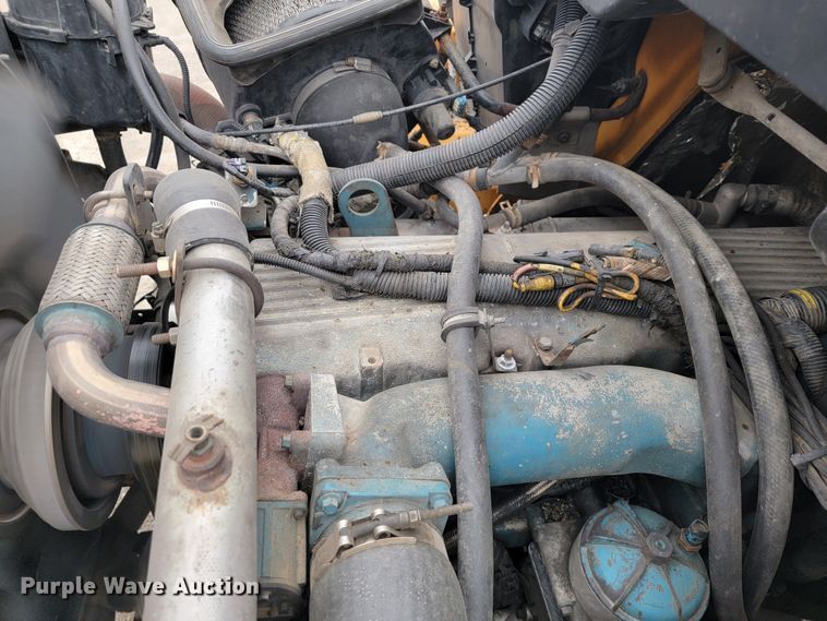 image for item JU9831 2007 International 7400  dump truck