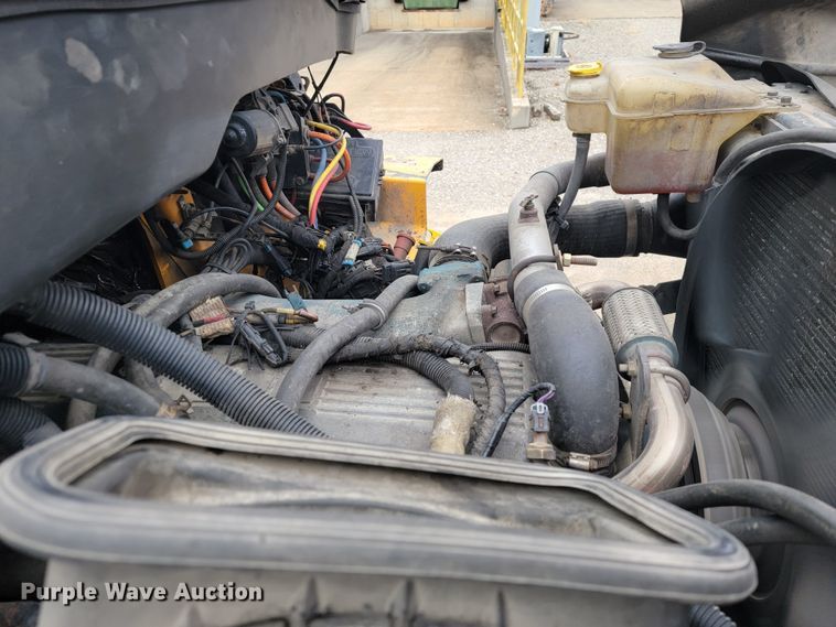 image for item JU9831 2007 International 7400  dump truck