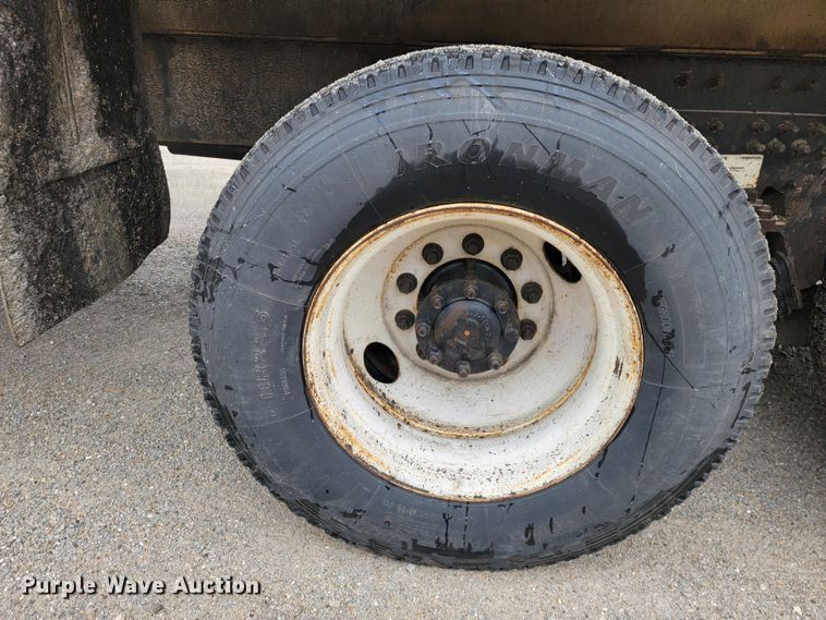 image for item JU9831 2007 International 7400  dump truck