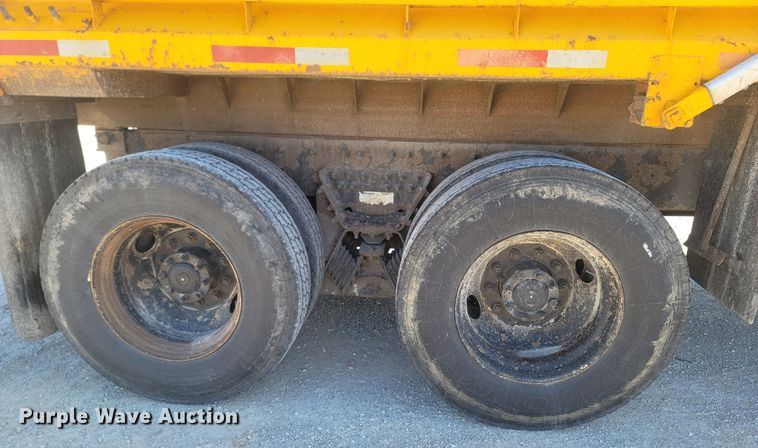 image for item JU9832 2006 International 7400  dump truck