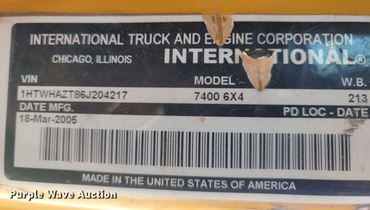 image for item JU9832 2006 International 7400  dump truck