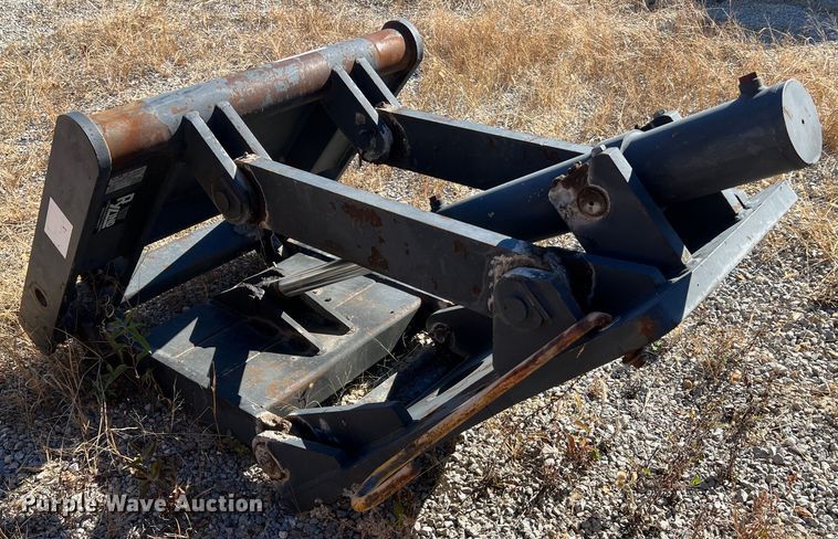 image for item JU9834 Motor grader attachments