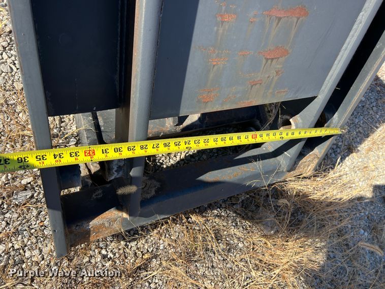 image for item JU9834 Motor grader attachments