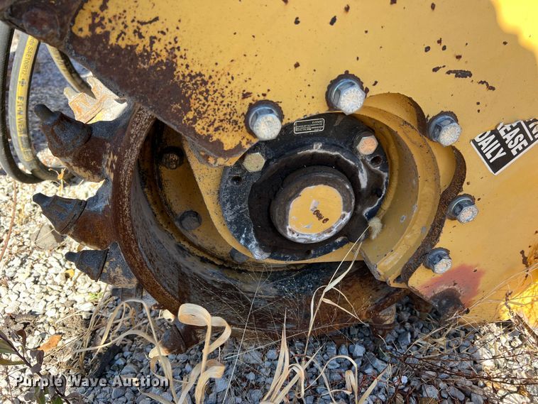 image for item JU9834 Motor grader attachments