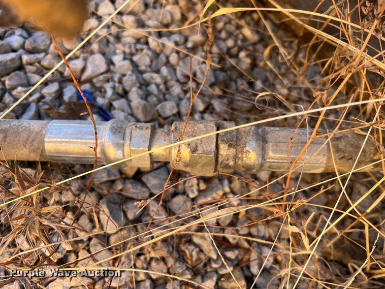 image for item JU9834 Motor grader attachments