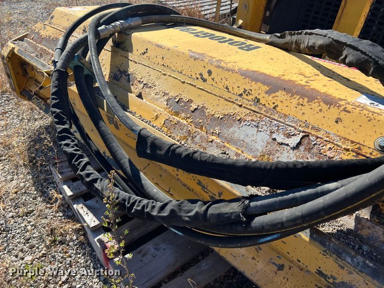 image for item JU9834 Motor grader attachments