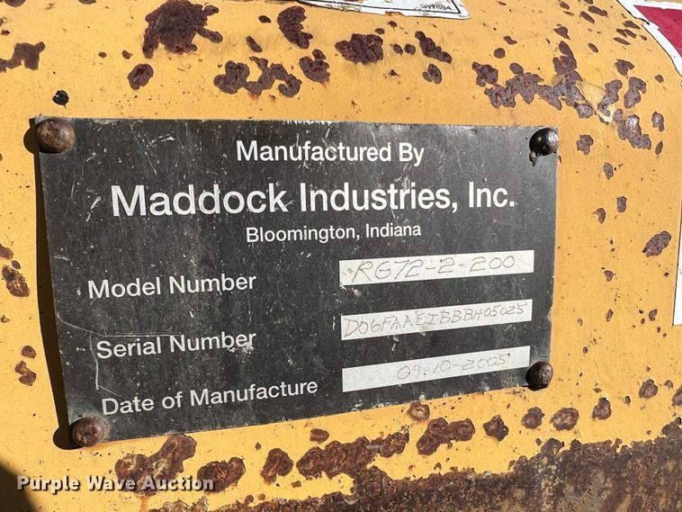 image for item JU9834 Motor grader attachments