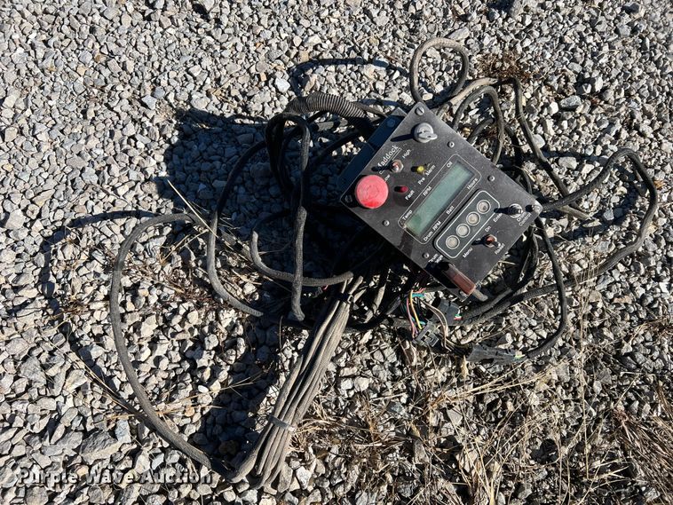 image for item JU9834 Motor grader attachments