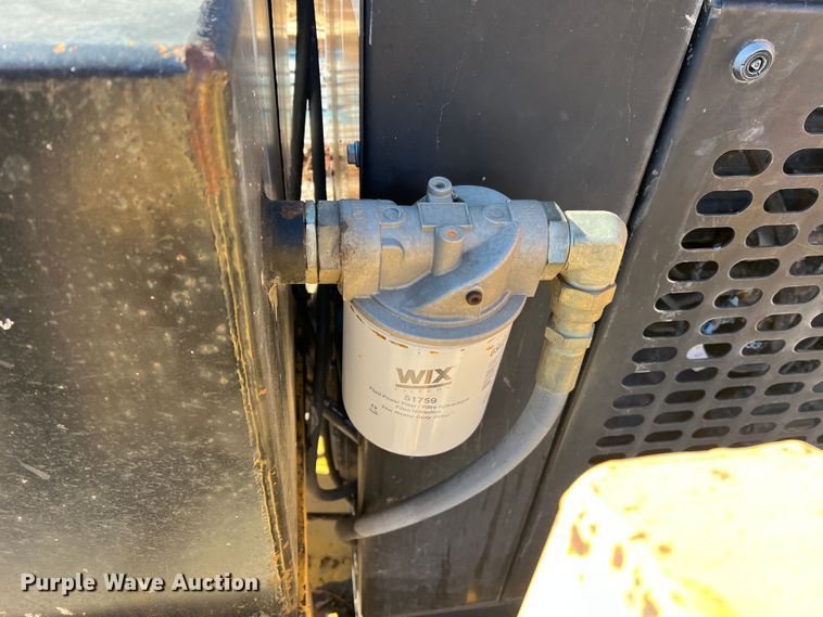 image for item JU9834 Motor grader attachments