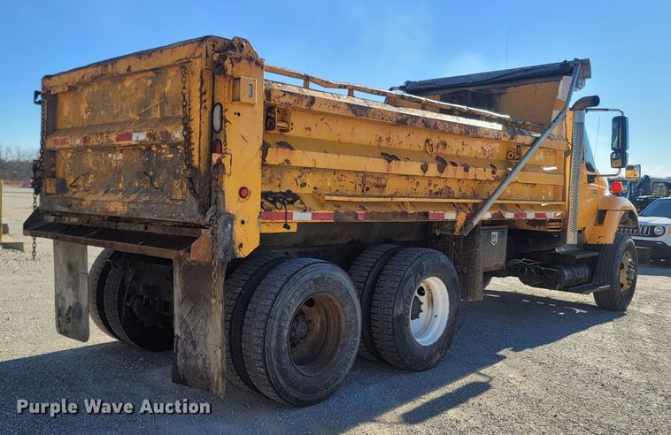 image for item JU9836 2007 International 7400  dump truck