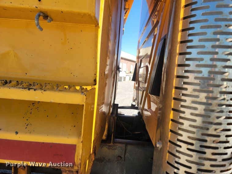 image for item JU9836 2007 International 7400  dump truck