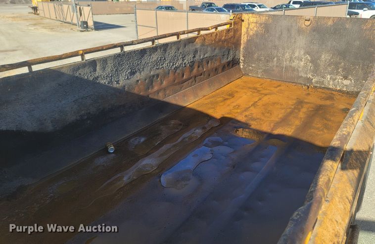 image for item JU9836 2007 International 7400  dump truck