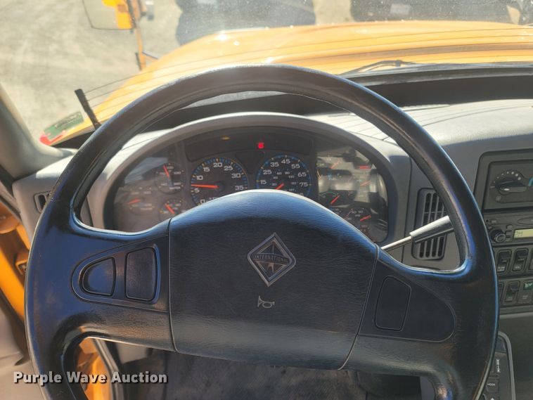 image for item JU9836 2007 International 7400  dump truck