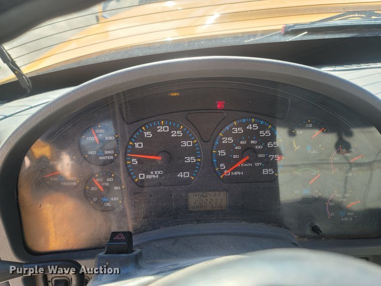 image for item JU9836 2007 International 7400  dump truck