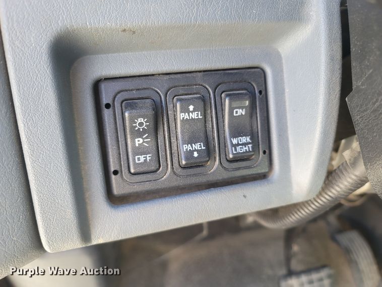 image for item JU9836 2007 International 7400  dump truck