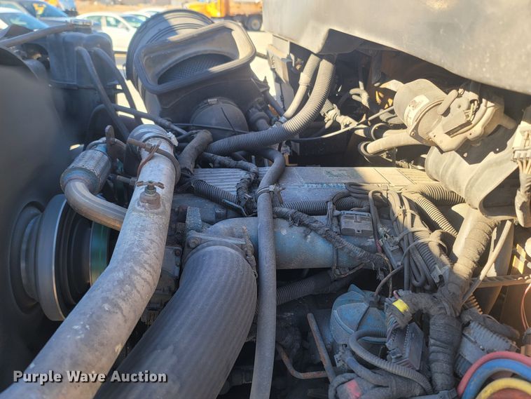 image for item JU9836 2007 International 7400  dump truck