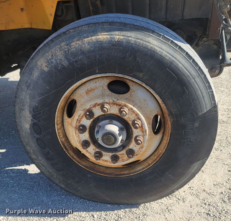 image for item JU9836 2007 International 7400  dump truck