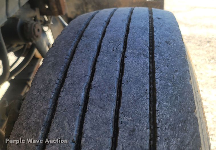 image for item JU9836 2007 International 7400  dump truck