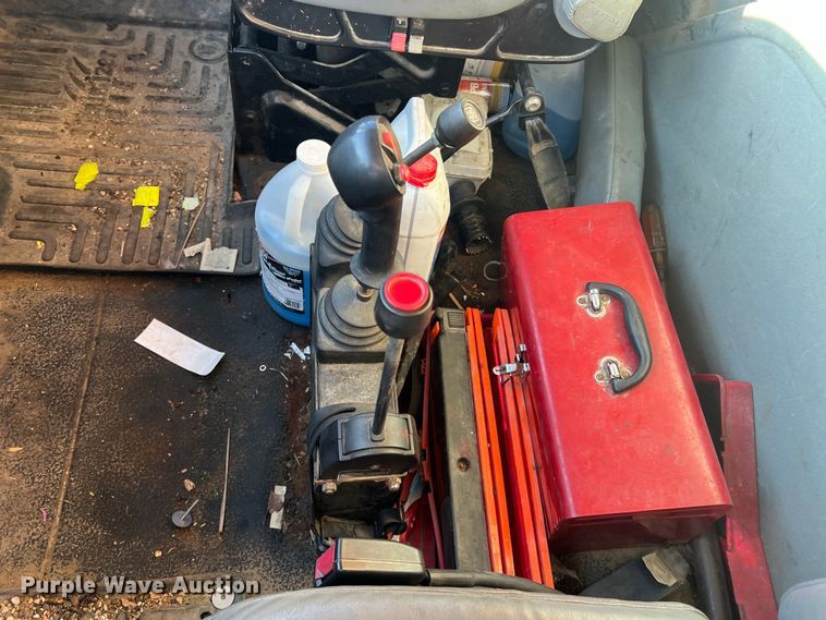 image for item JU9837 2006 International 7400  dump truck