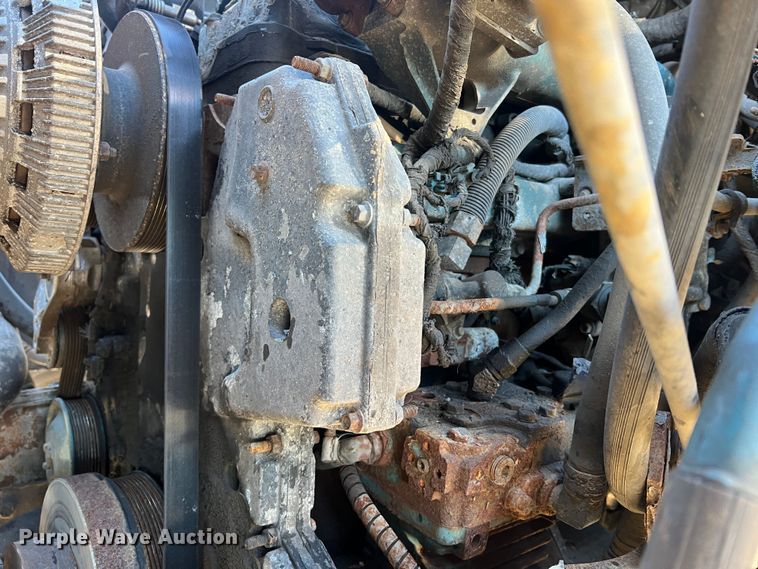 image for item JU9837 2006 International 7400  dump truck