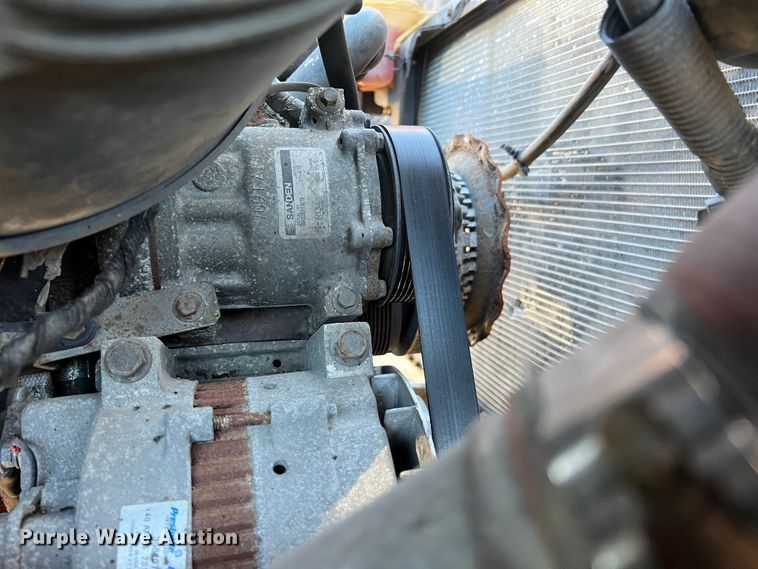 image for item JU9837 2006 International 7400  dump truck