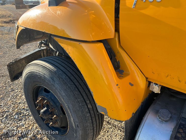 image for item JU9837 2006 International 7400  dump truck