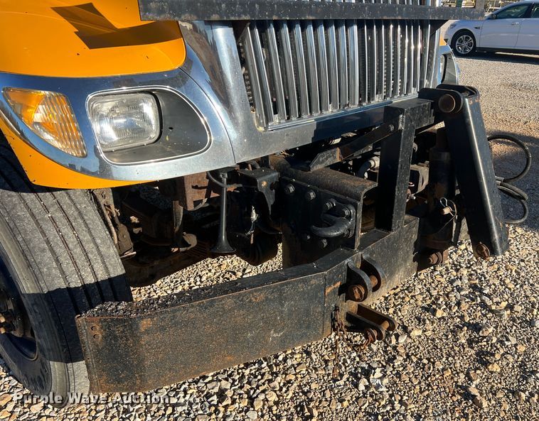 image for item JU9837 2006 International 7400  dump truck