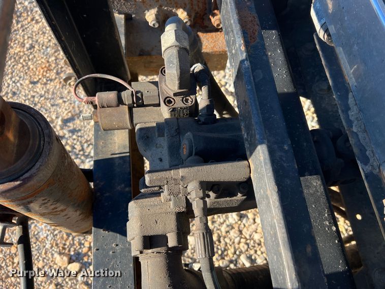 image for item JU9837 2006 International 7400  dump truck