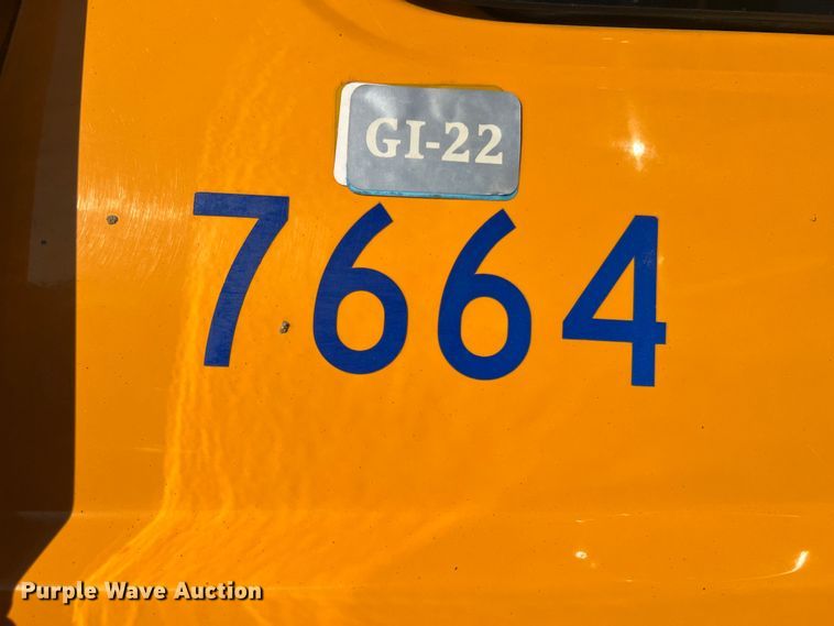 image for item JU9837 2006 International 7400  dump truck