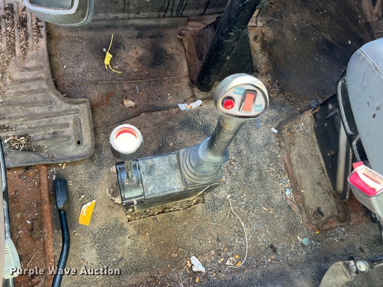 image for item JU9838 2006 International 7400  dump truck