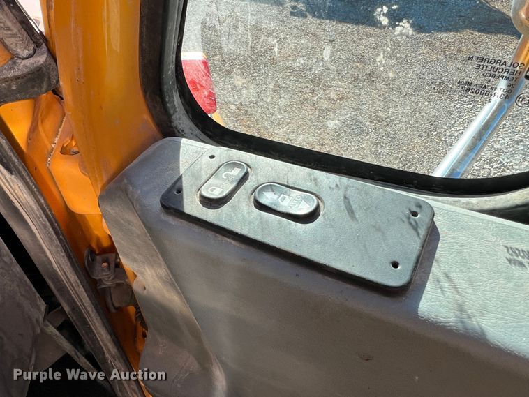 image for item JU9838 2006 International 7400  dump truck