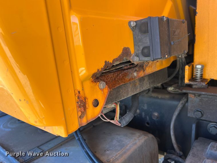 image for item JU9838 2006 International 7400  dump truck