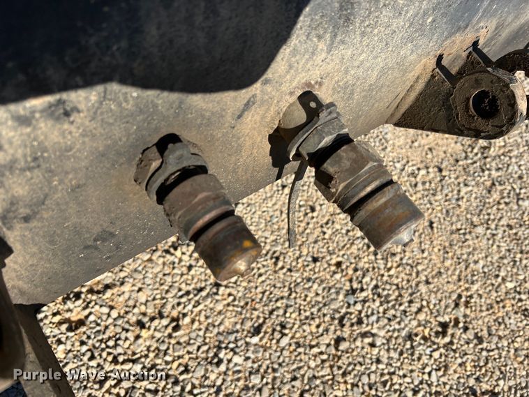 image for item JU9838 2006 International 7400  dump truck