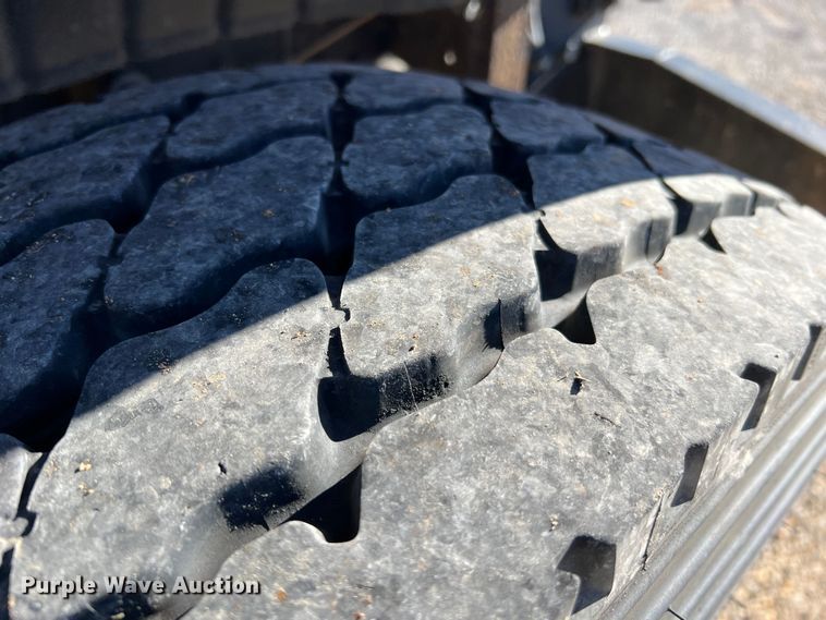 image for item JU9838 2006 International 7400  dump truck