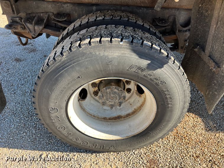 image for item JU9838 2006 International 7400  dump truck