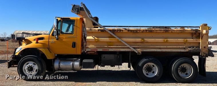 image for item JU9840 2007 International 7400  dump truck
