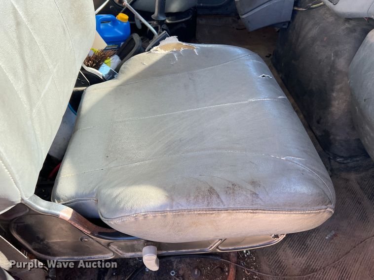 image for item JU9840 2007 International 7400  dump truck