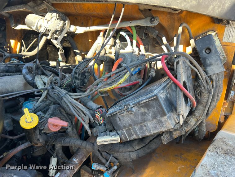 image for item JU9840 2007 International 7400  dump truck