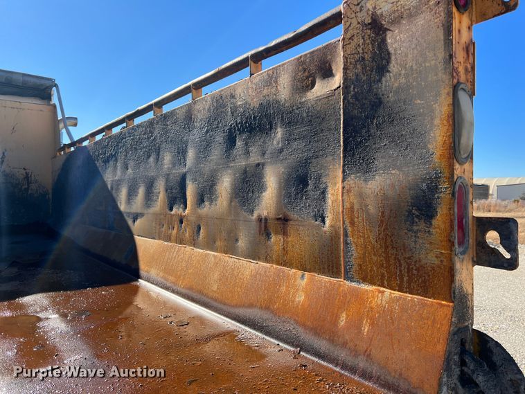 image for item JU9840 2007 International 7400  dump truck