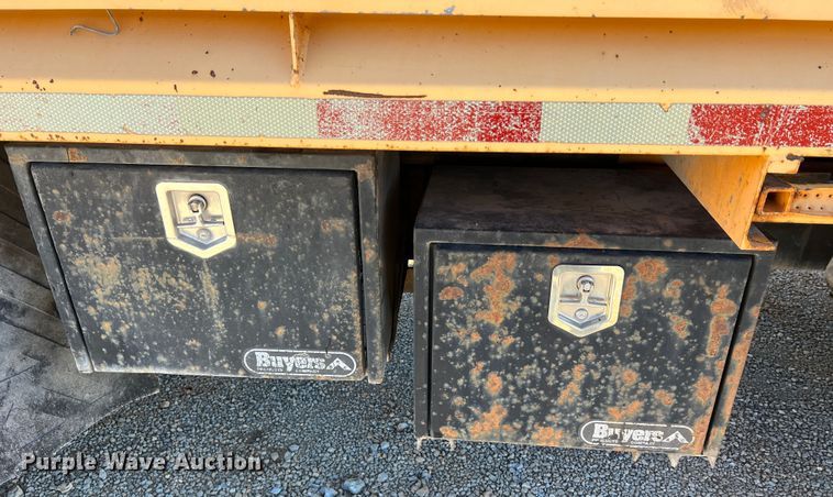 image for item JU9840 2007 International 7400  dump truck