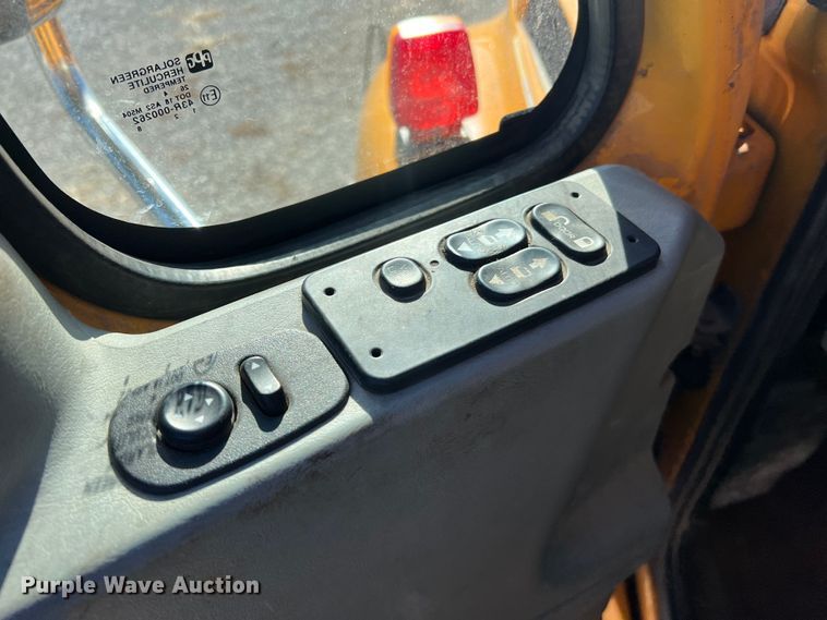 image for item JU9841 2005 International 7400  dump truck