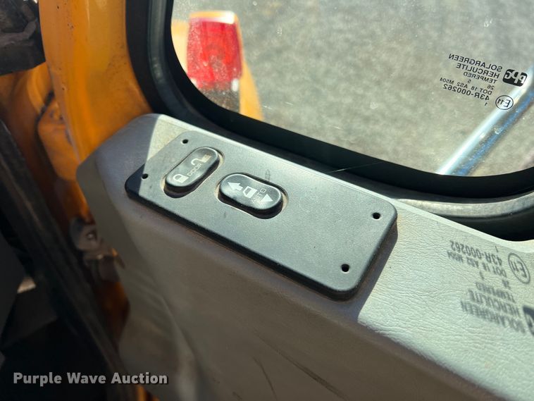 image for item JU9841 2005 International 7400  dump truck