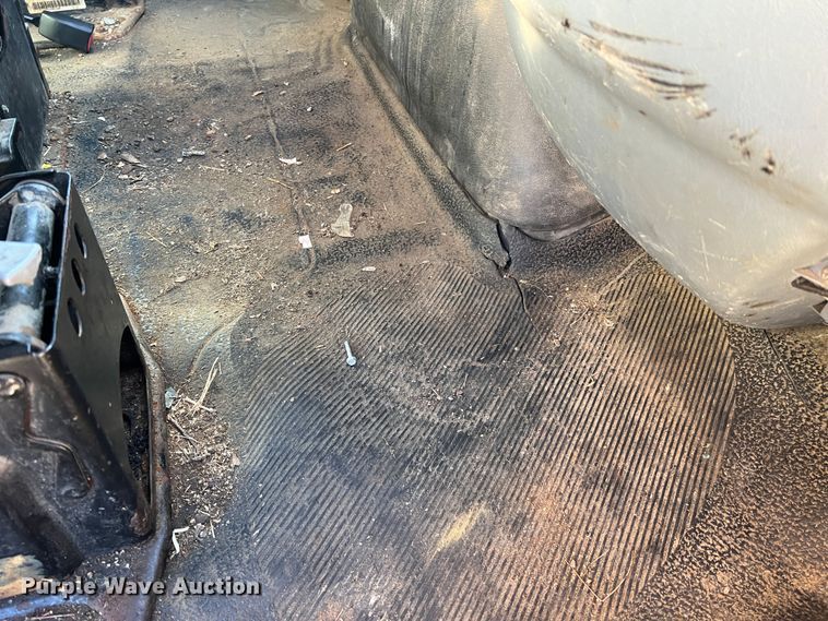 image for item JU9841 2005 International 7400  dump truck