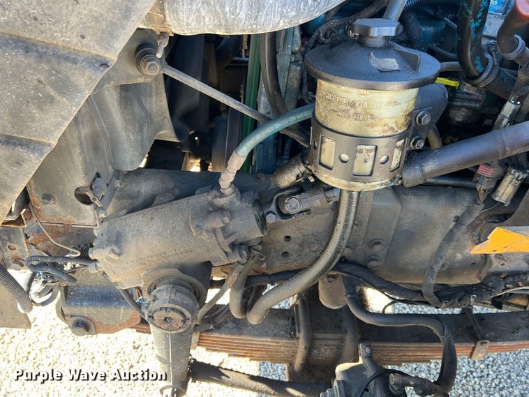 image for item JU9841 2005 International 7400  dump truck