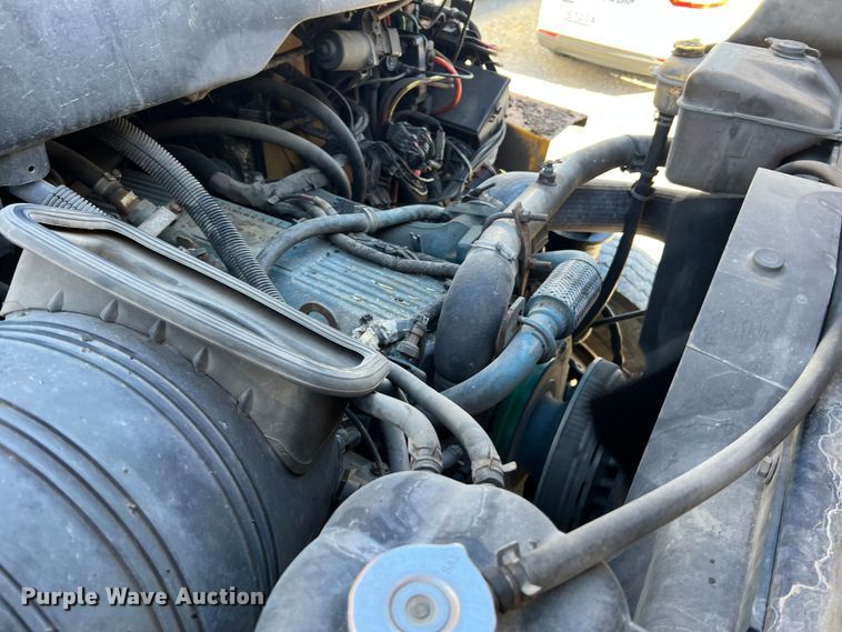 image for item JU9841 2005 International 7400  dump truck