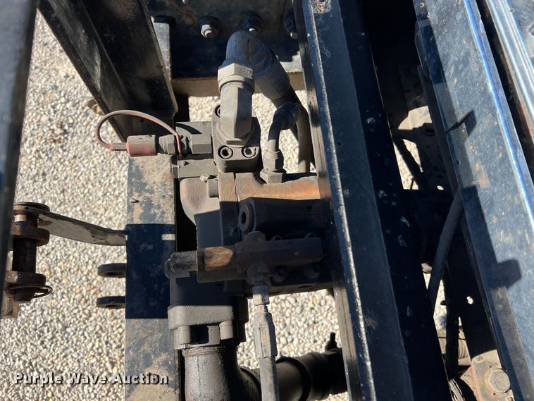 image for item JU9841 2005 International 7400  dump truck